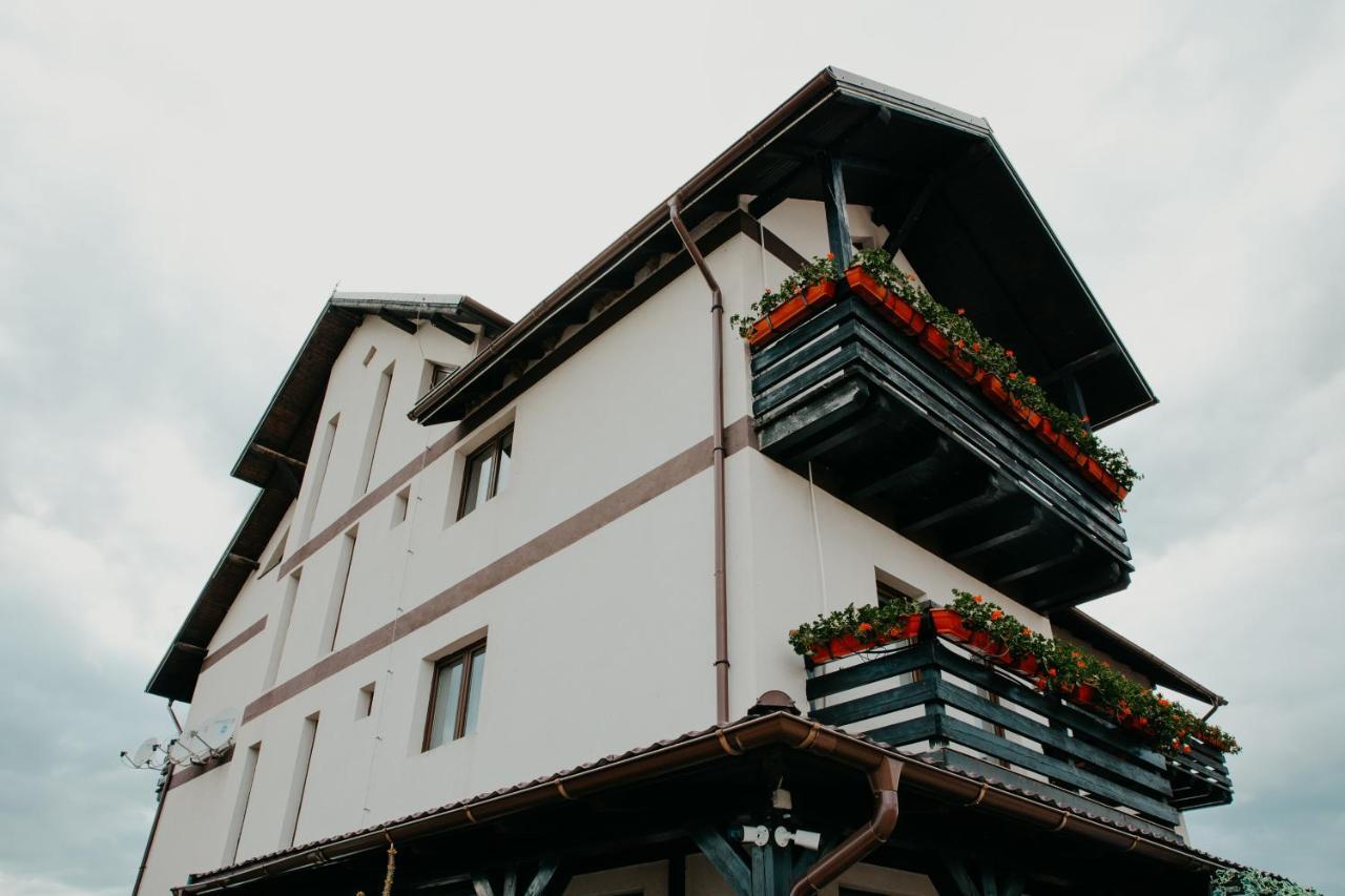 Popasul Transilvania Piatra Fântânele Exterior foto